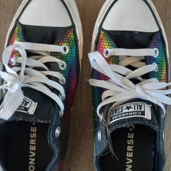 Converse - Picture 3 of 11